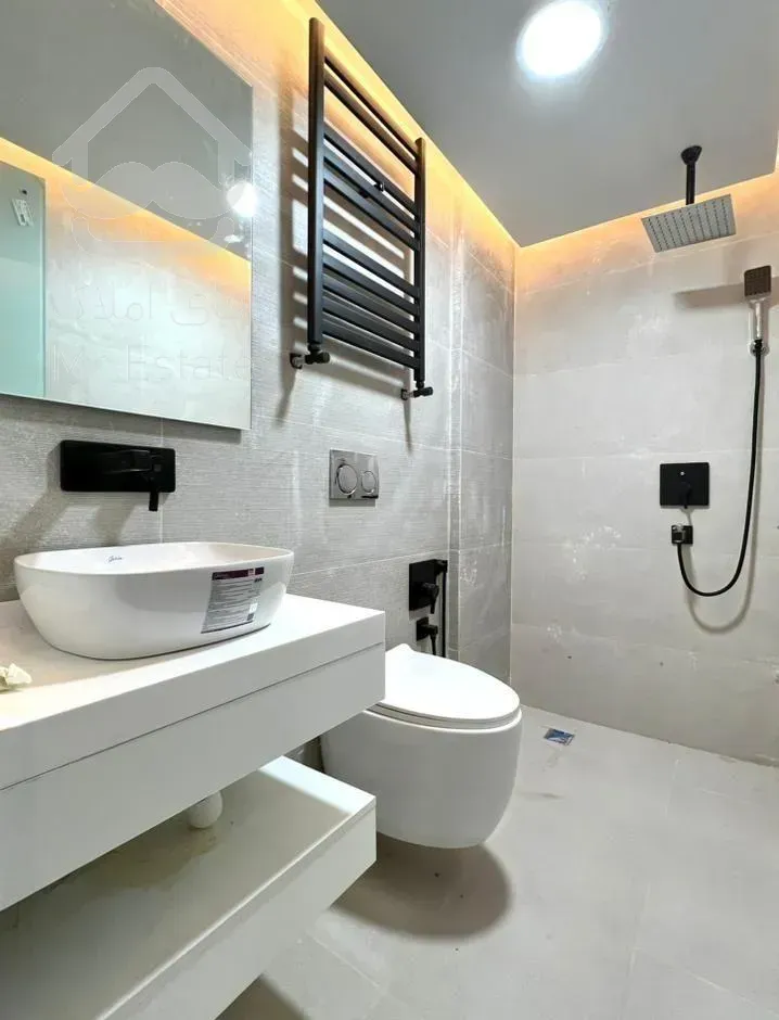 فروش آپارتمان ۱۸۰ متری ۳ خوابه در ونک