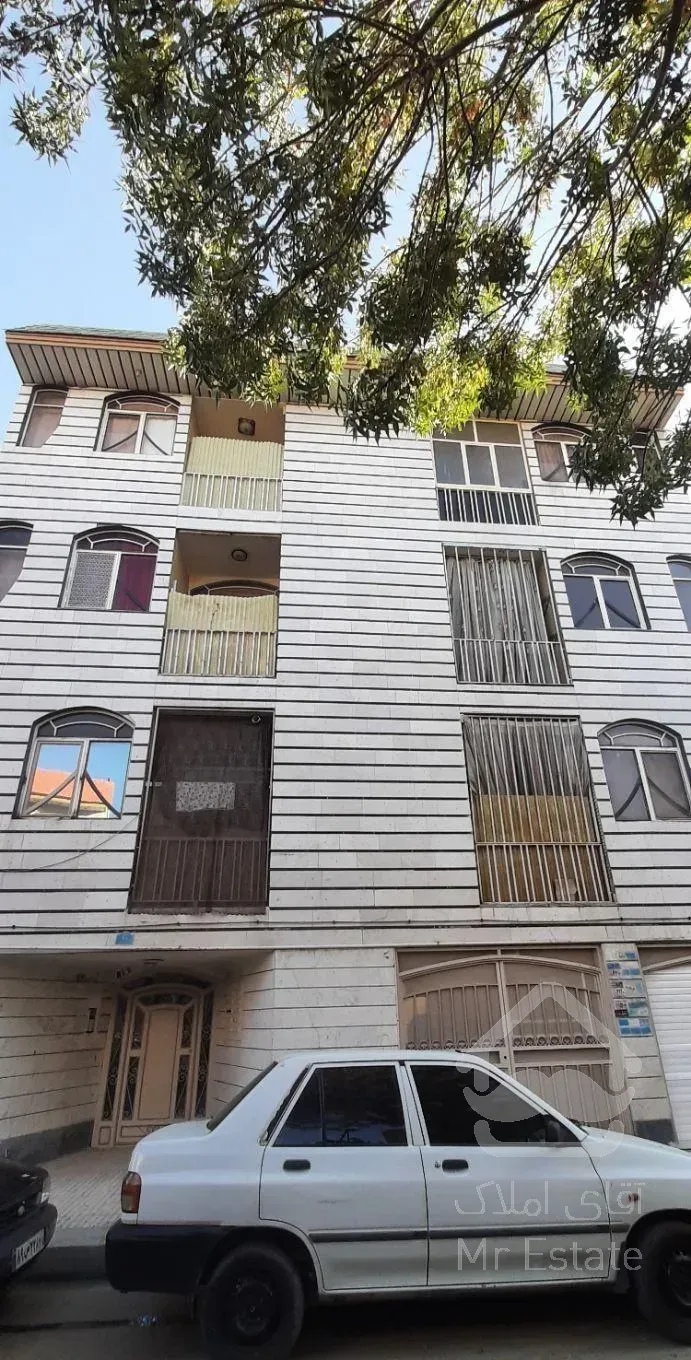 آپارتمان ۸۴ متری طبقه اول