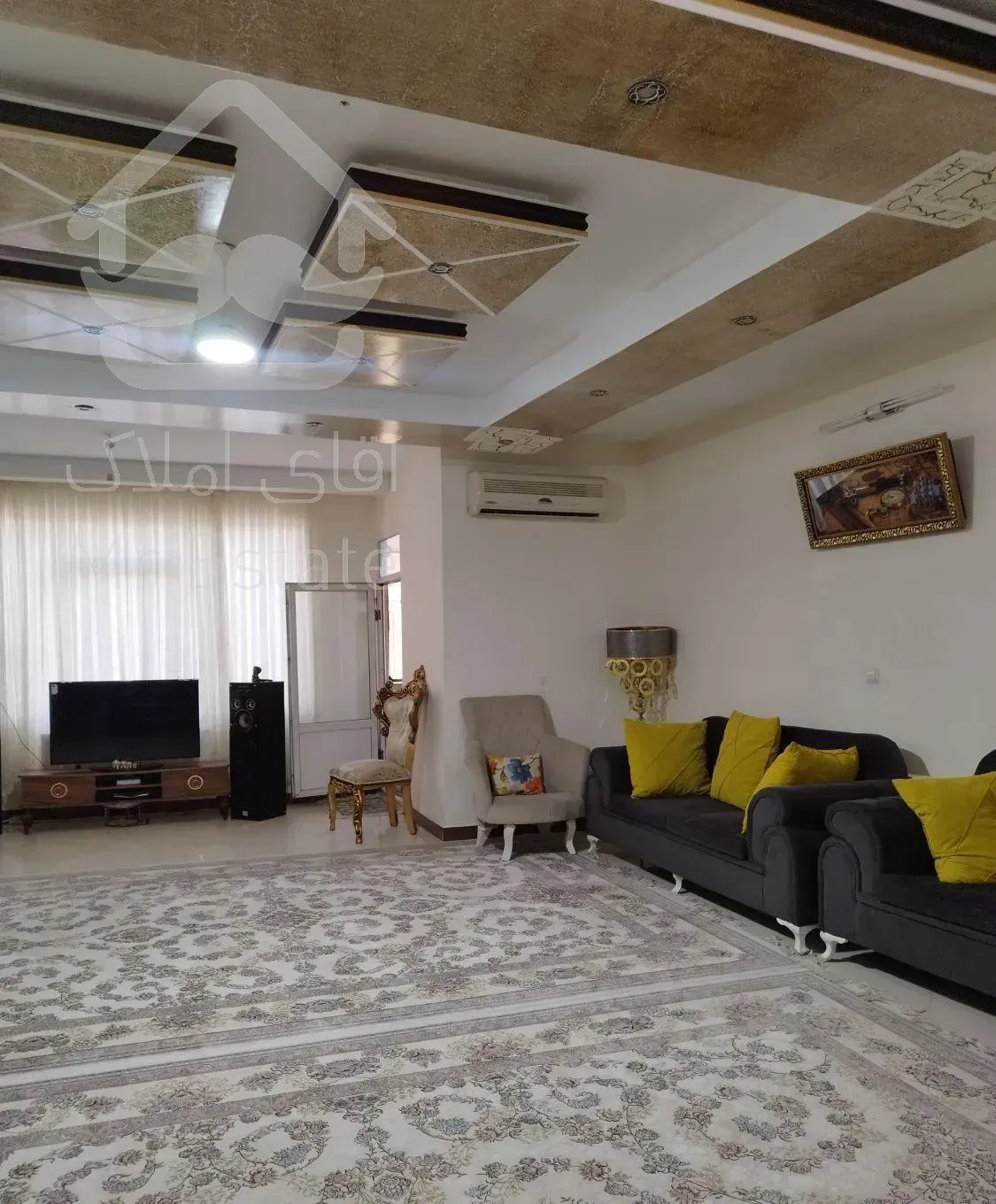 اپارتمان ۱۴۰ متر شیک غرق در نور / علوی