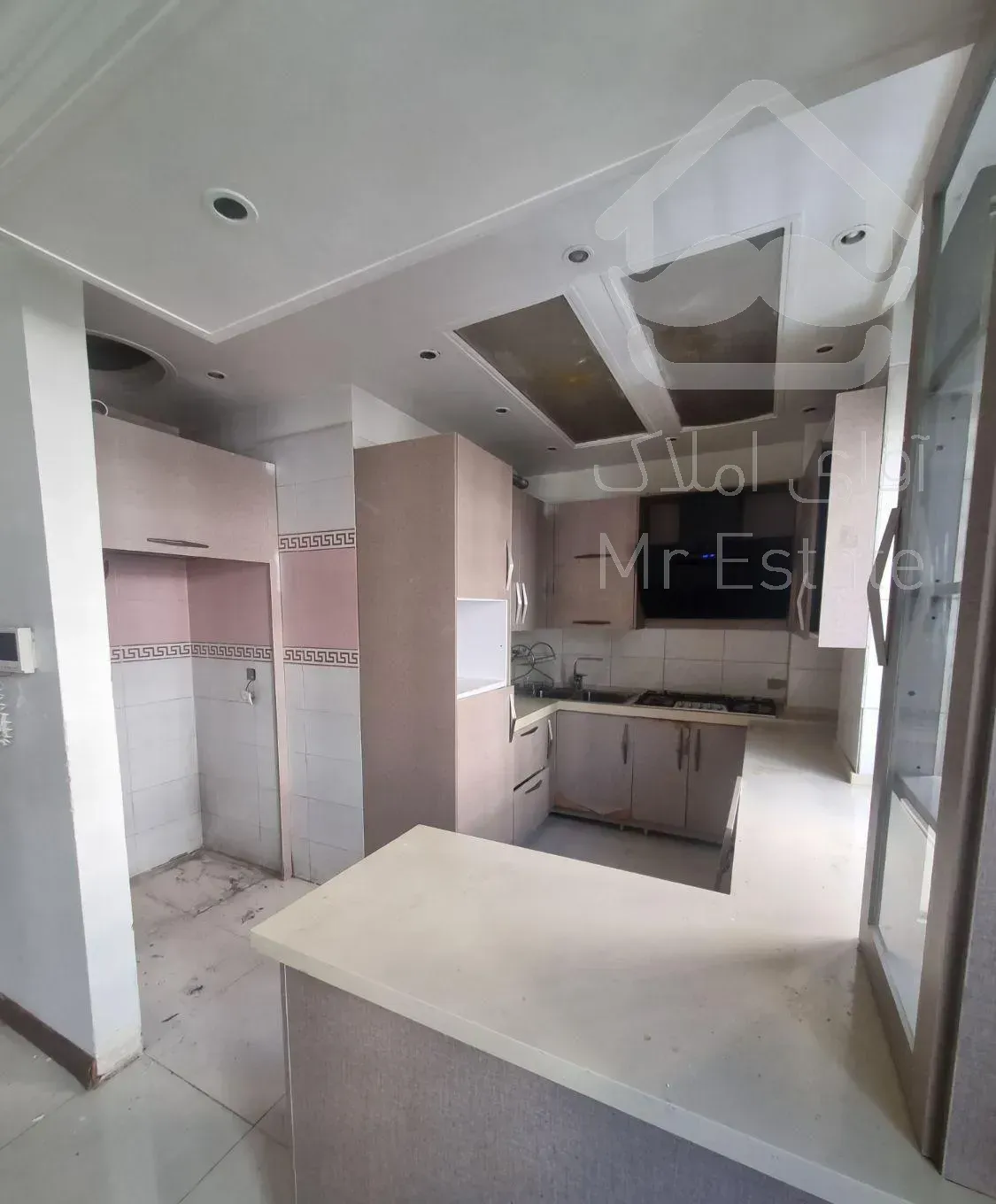 سعادت آباد ۹۵ متر / تک واحد