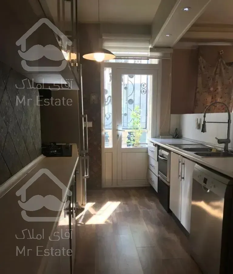 ۸۳ آپارتمان ۲ خواب ونک تک واحدی