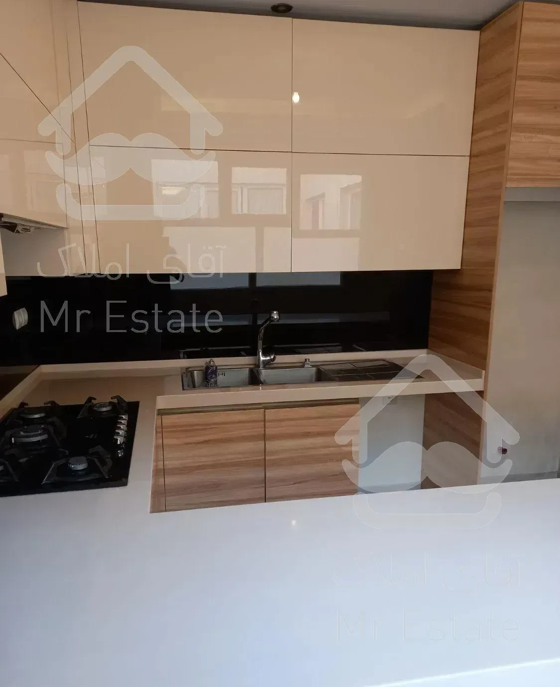 ۱۱۲ متر شمال خیابان فاطمی فول (۳ عدد پارکینگ )