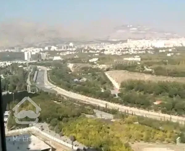 ۱۰۵متر۲خ نوساز نورجنوب سالن پرده خور