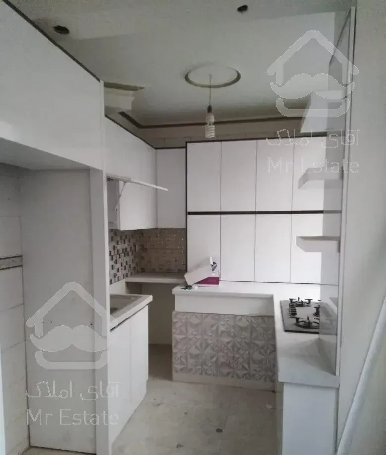 ۶۵متری۶۱متری*با آسانسور*جمهوری تا آذربایجان