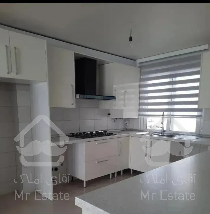 آپارتمان ۱۲۵متری سه خوابه حسین آباد