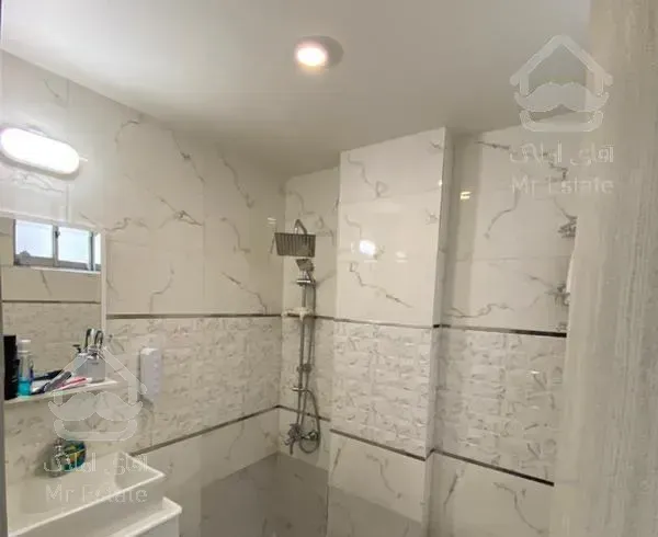 ۱۰۵ متر فردوس شرق سالن پرده خور