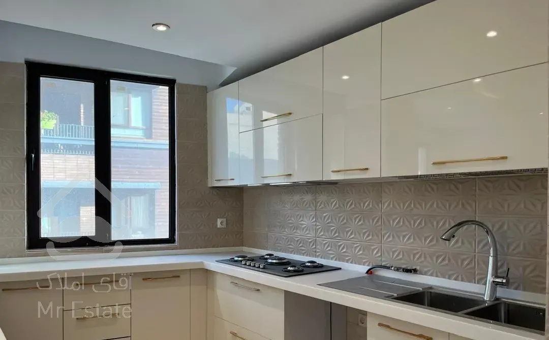 فروش آپارتمان ۱۲۵ متر ۲ خواب در حکمت