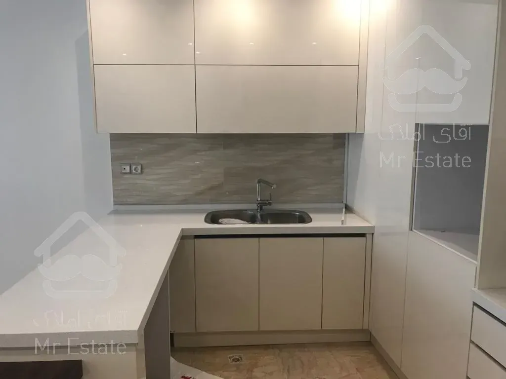 ۹۴ متر ، کامرانیه ، استثنایی