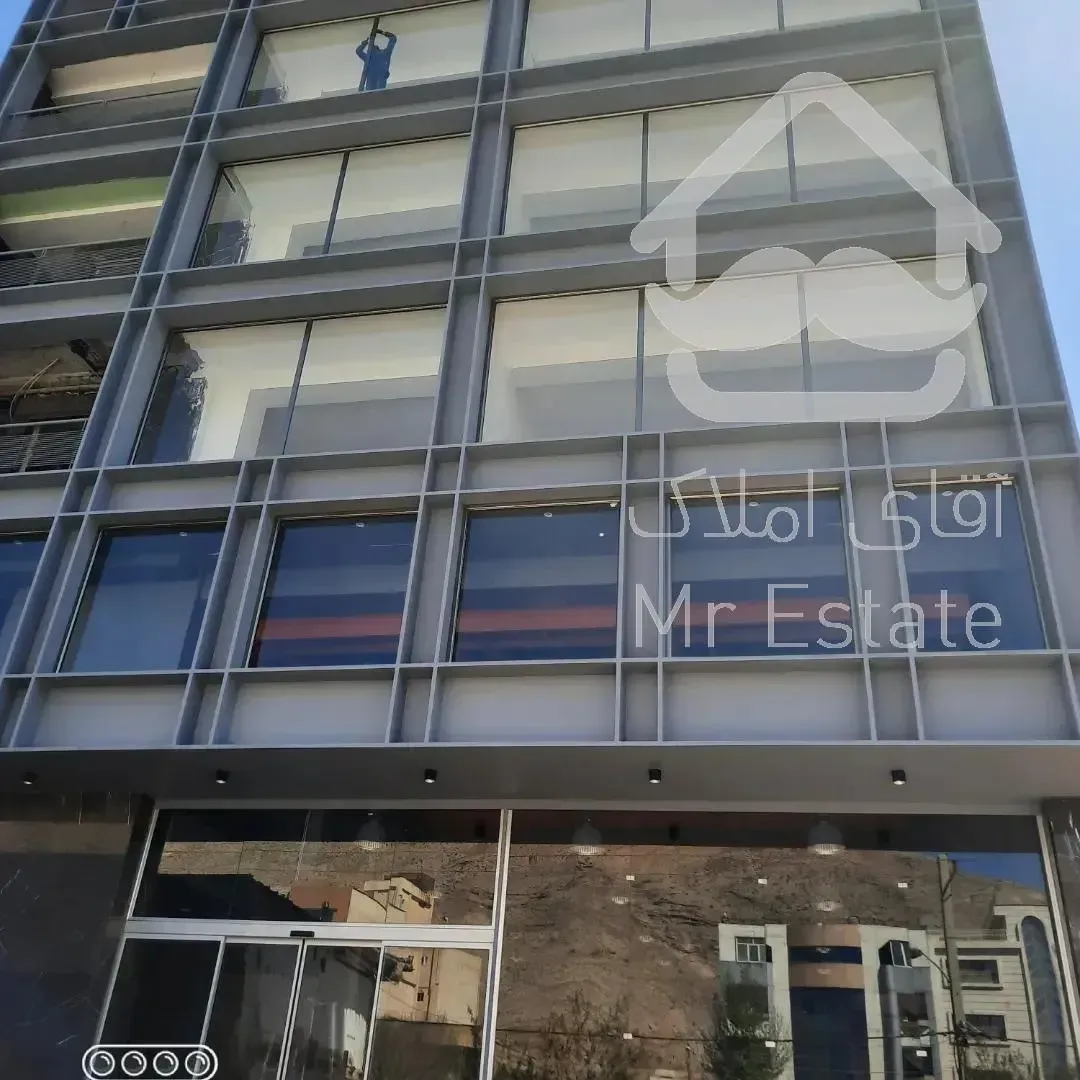 جهت هر کار تجاری و برند و بانک ،آزمایشگاه، کلینیک ،نمایشگاه فرش و مبل