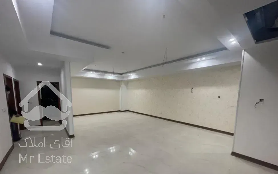 ۱۱۳ متر نوساز - کلید نخورده - رهن کامل -طبقات بالا