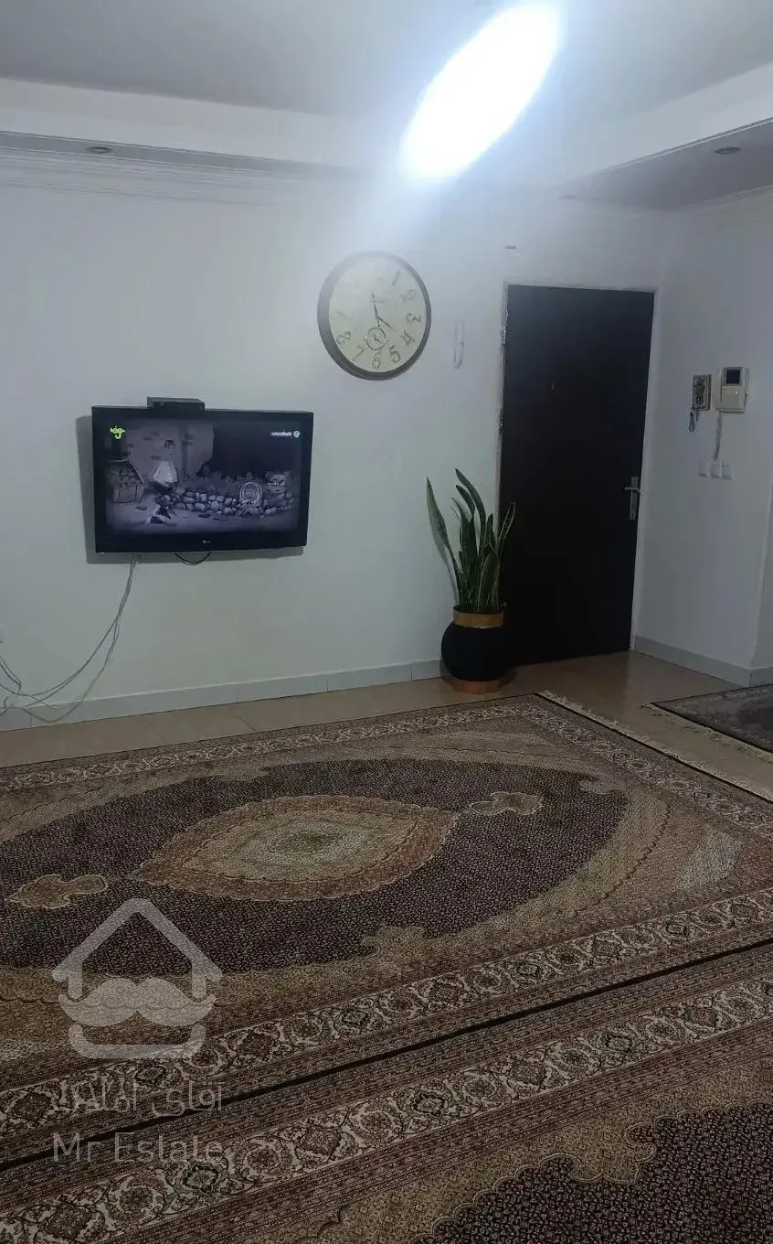 ۶۶ متر تک واحد/ پارکینگ دار / سه بر غرق نور