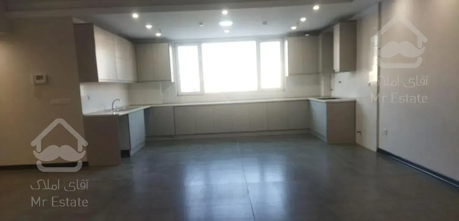 آپارتمان 121 متری فول امکانات کلید نخورده