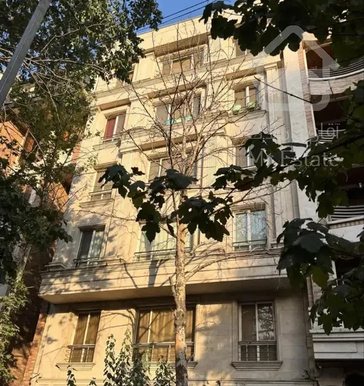 اپارتمان ۱۱۷متری/جنوبی شمالی/خوش نقشه