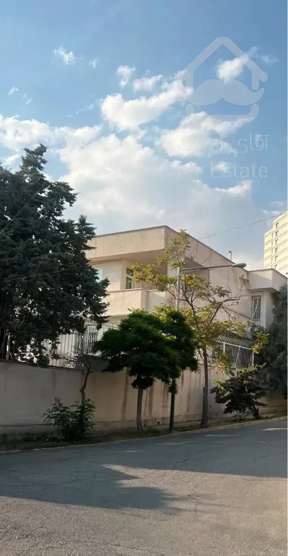 ویلایی دونبش (بر خیابان) / شهرک غرب, تهران