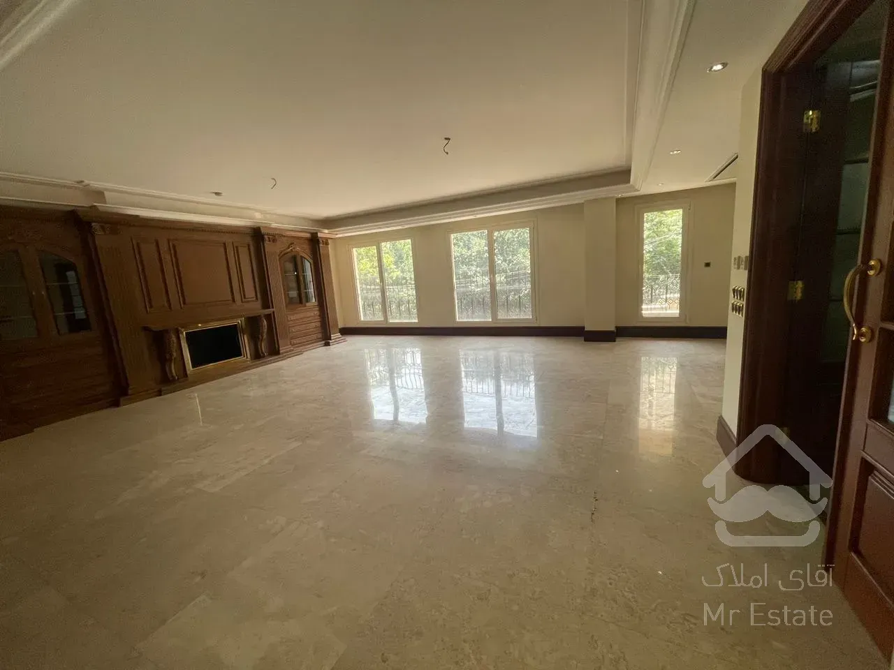 رهن و اجاره آپارتمان 250متر/نیاوران/۲پارکینگ