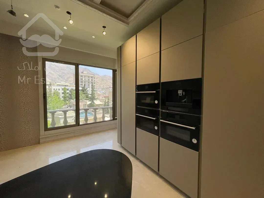 فروش اپارتمان 220 متری زعفرانیه