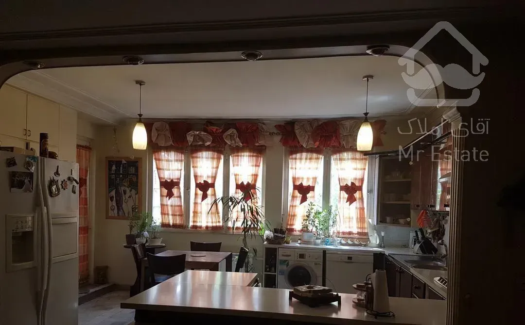 ۱۰۲ متر دو خوابه / وزرا /قیمت مناسب