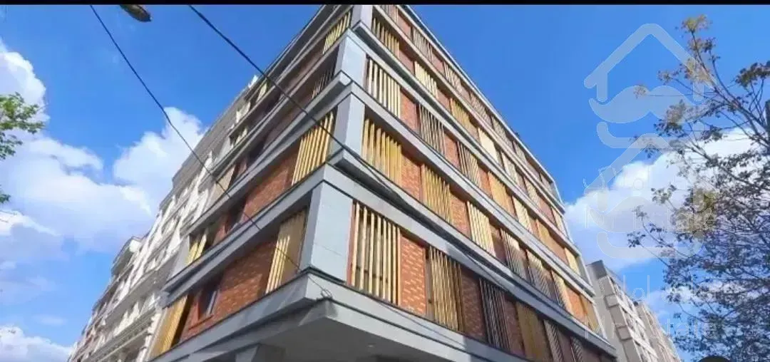 ۱۶۸ متر ۳ خوابه در نفت  شیک فول امکانات