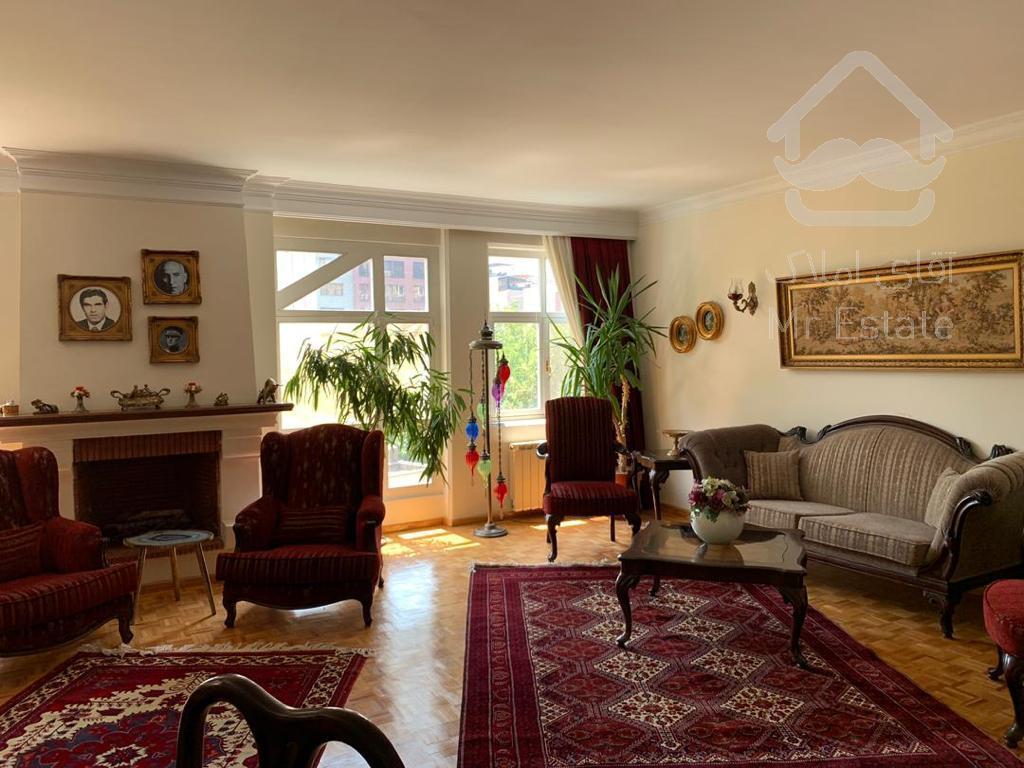 نياوران،١٦٥متر،پلاك طلايي