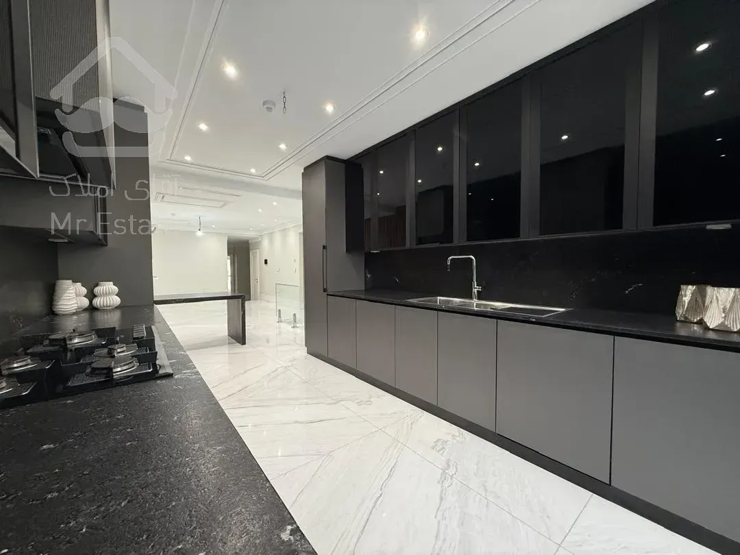 فروش اپارتمان 242 متری محمودیه