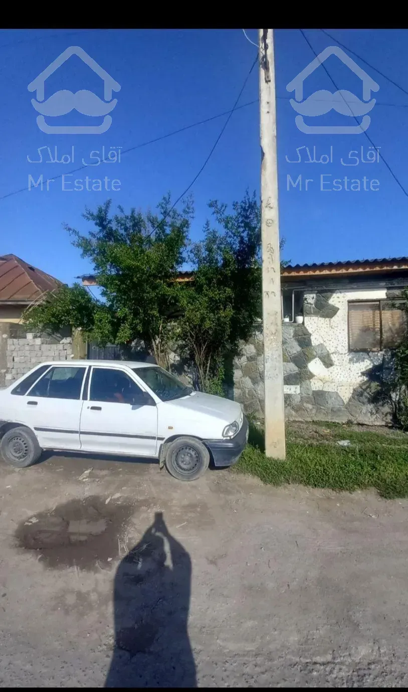 ویلادرجاده دریاباسندتک برگ، سر خیابان اصلی محل