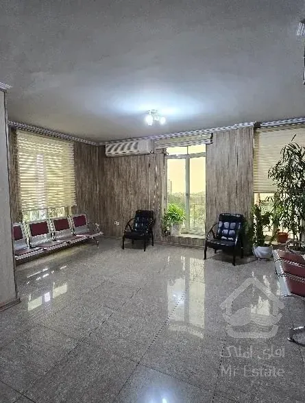 120متر شهرک غرب*ساختمان پزشکان برند* تابلوخور*