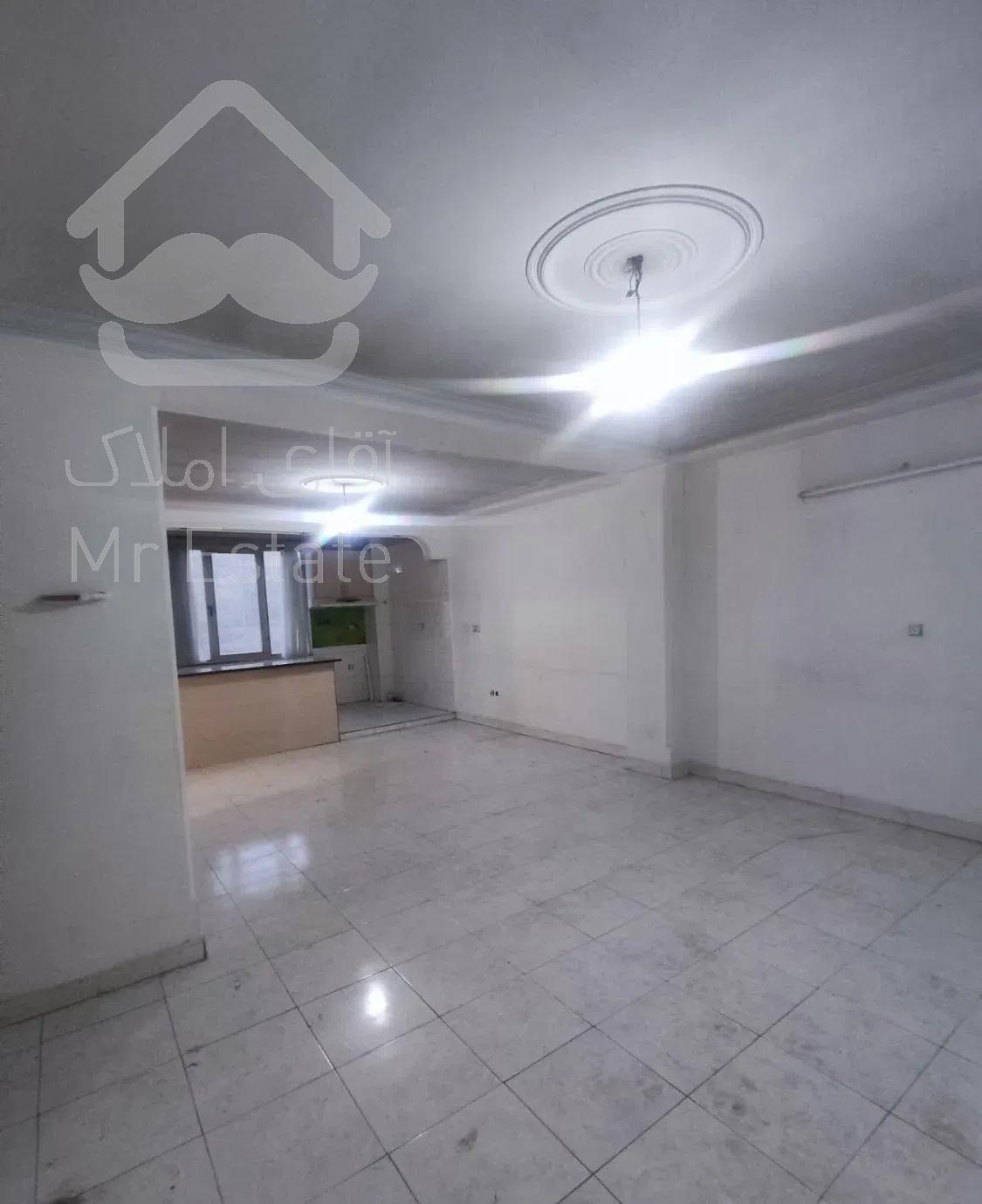 71متر/2خواب/پارکینگ سندی /بریانک