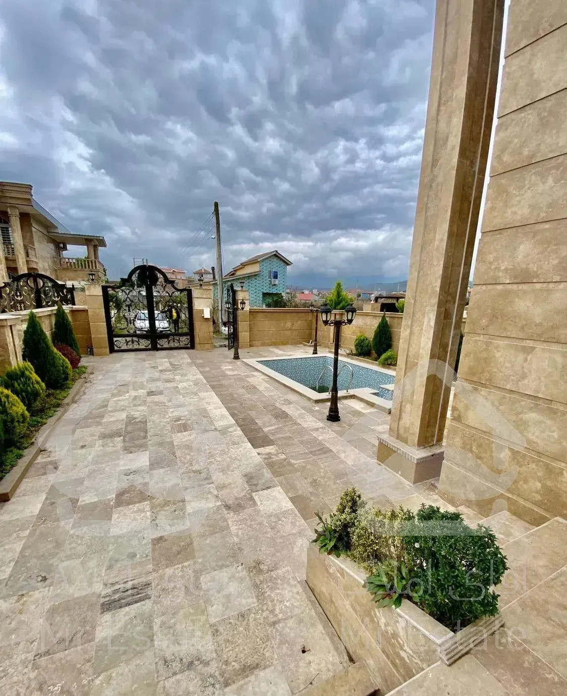 ویلا استخردار جاده آمل به رمشی  ویو جنگل