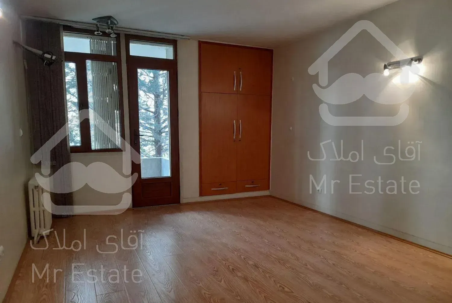 آپارتمان ۲۳۰ متر تکواحدی ۳ خوابه آرژانتین غرق نور