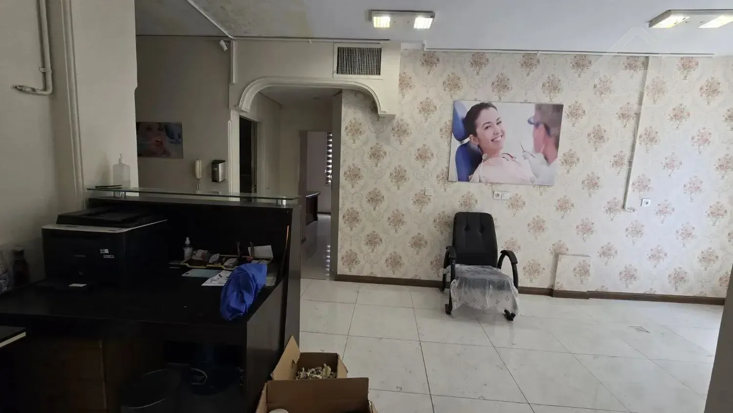 85متر سعادت آباد*ساختمان پزشکان(جای پارک مناسب)