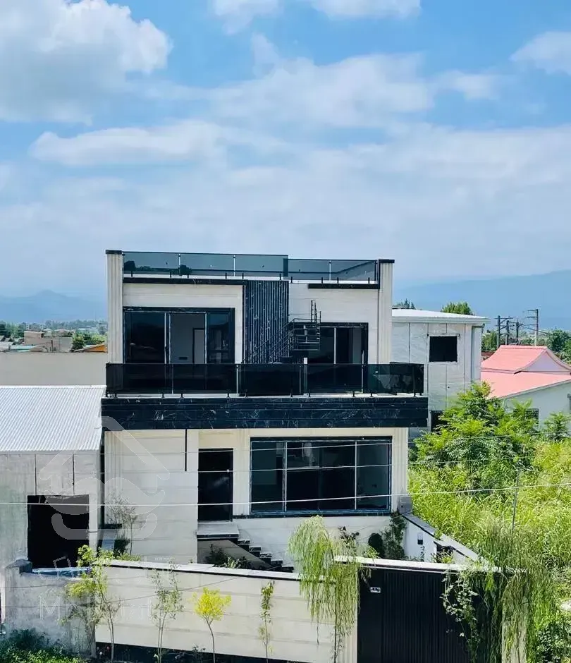 /تریبلکس ۳خ ۲۴۰ متر سنددار روستا با امکانات آمل