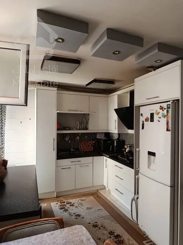 آپارتمان خوش نقشه ٦٠ متري زيرقيمت