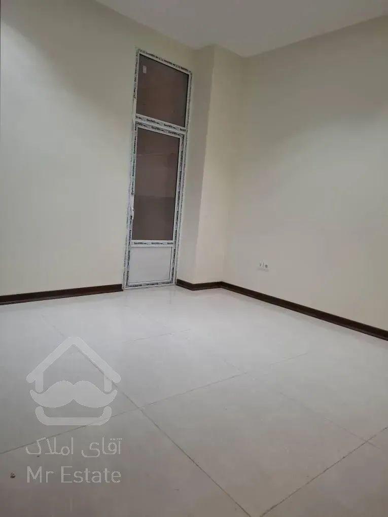 فروش فوری آپارتمان ۱۰۰متری کلید نخورده