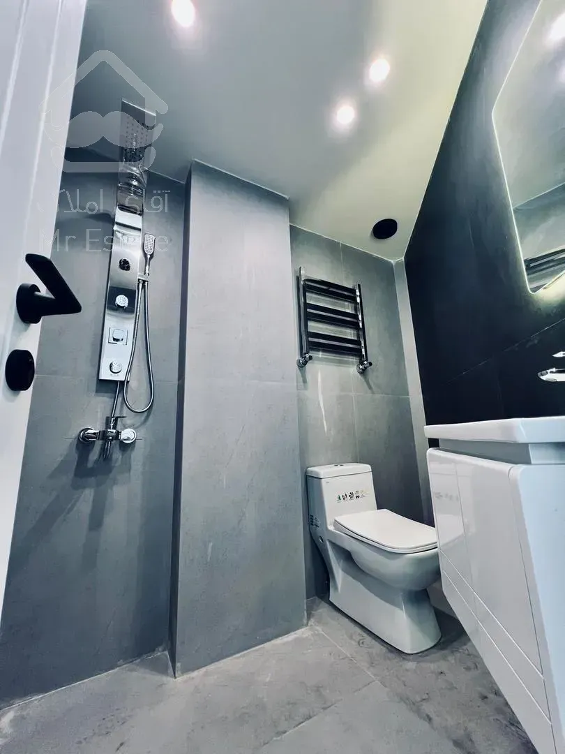 ۸۰متر۲خواب تاپ لوکیشن روبه کوچه