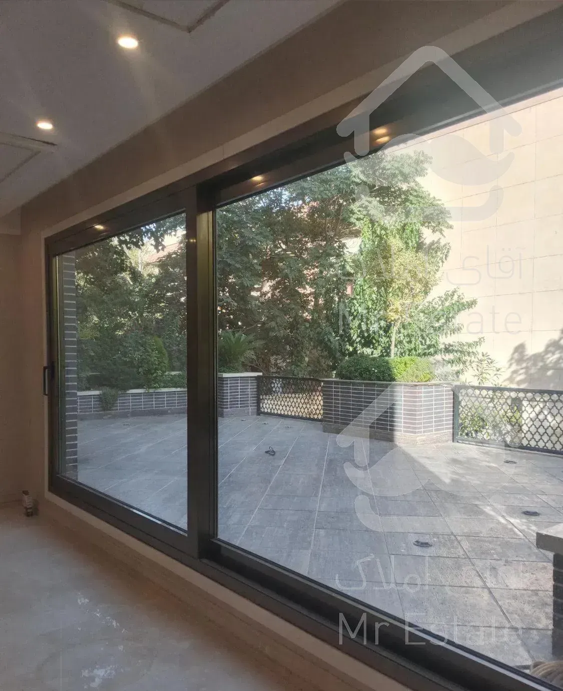 ۲۸۰ متر ۳خواب // تکواحدی  // فول فرنیش