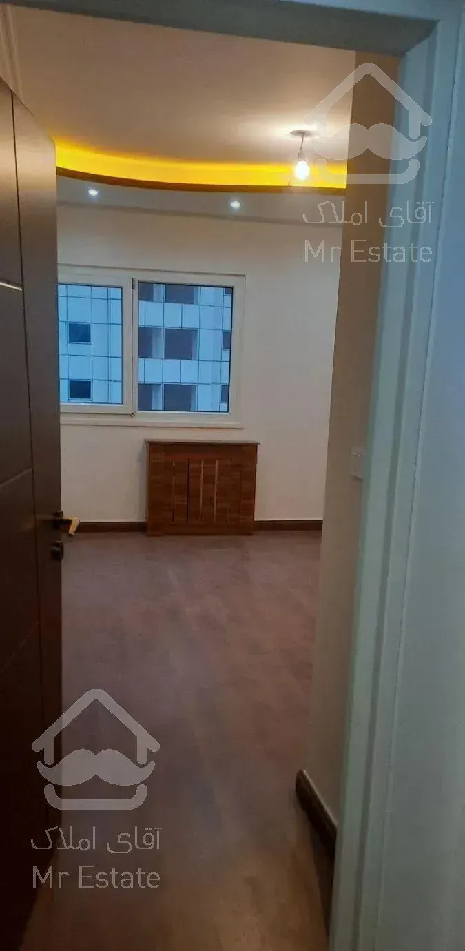 ۸۷متر +سالن پرده خور+ویو ابدی