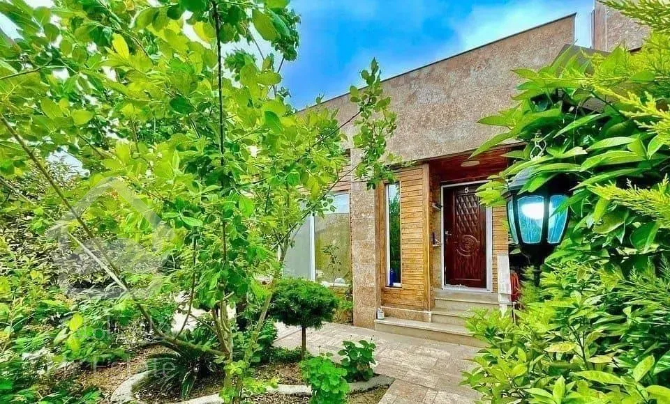 ویلا باغچه همکف 201 متری شهرکی سند تک‌برگ