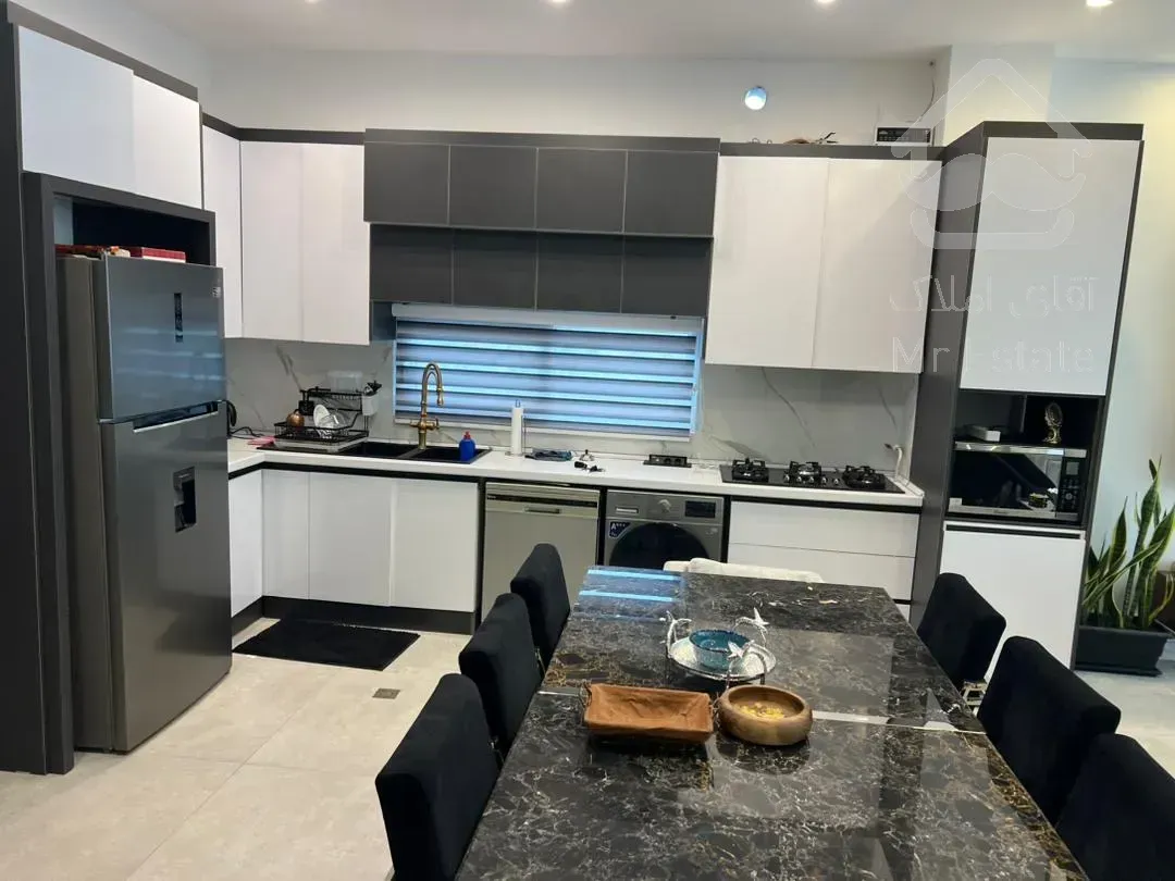 فروش  ۹۸ متر موقعیت اداری باغ فیض