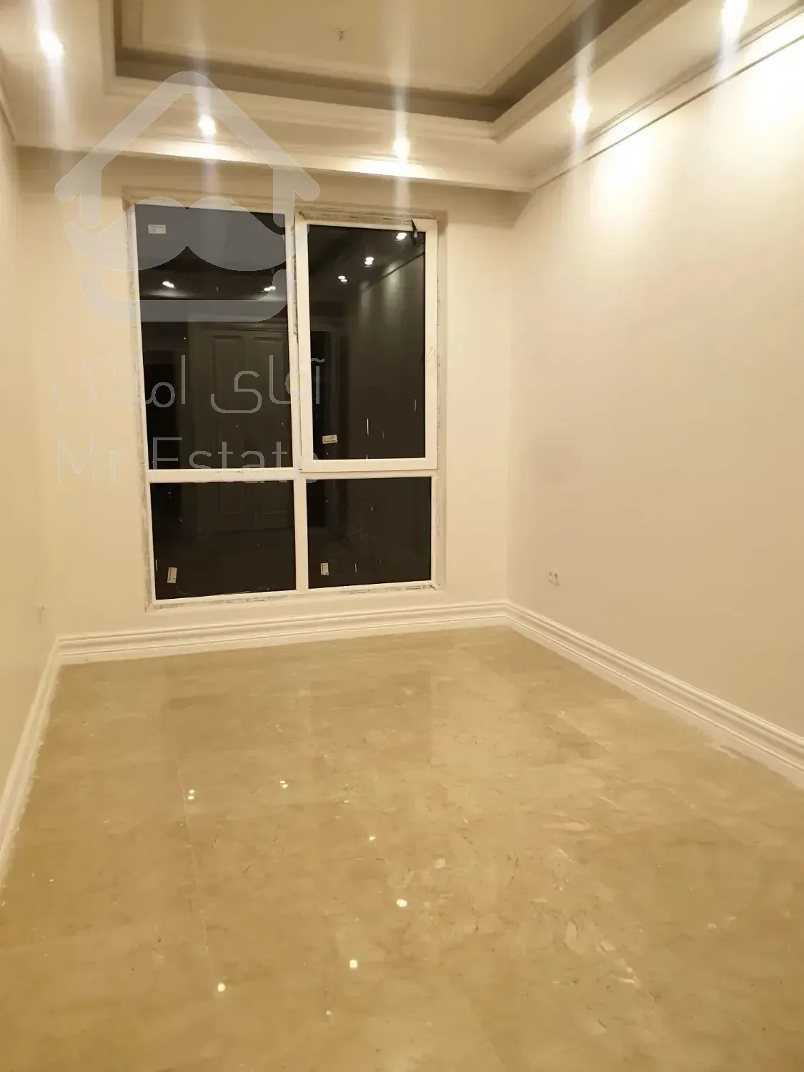 واحد۱۴۱متر/۳خواب/فول امکانات/نماتراورتن/تاپ لوکیشن