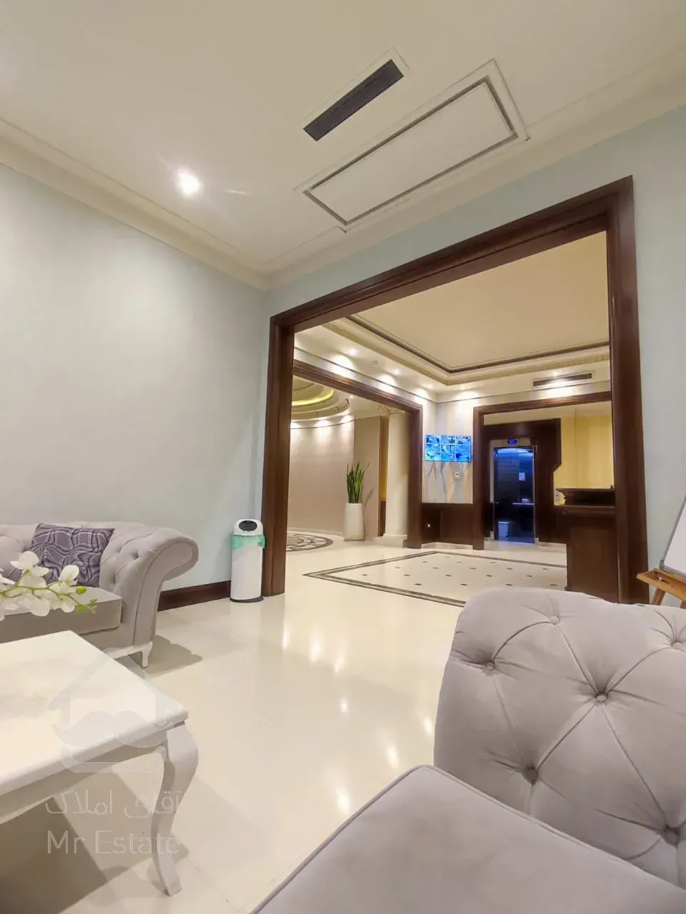 فروش اپارتمان 195 متری زعفرانیه