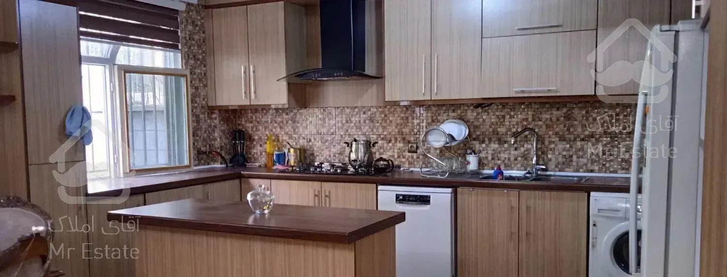 ۸۵متر،چسبیده به جنگل لویزان،دنج و آرام