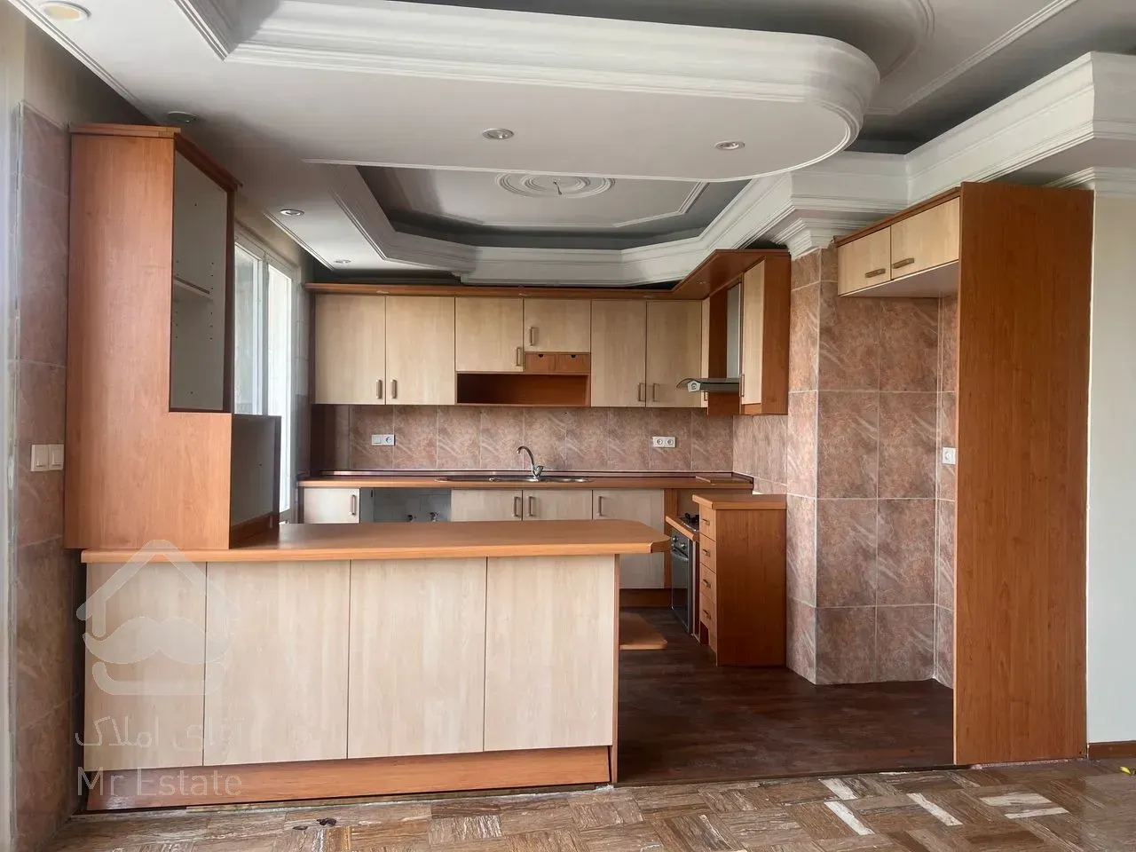 فروش 137 متری پاسداران