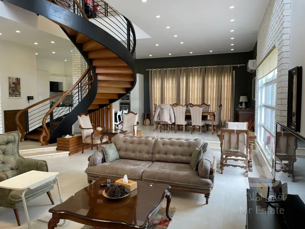 فروش ویلای ۴۲۶ متری شهرک ساحل قو