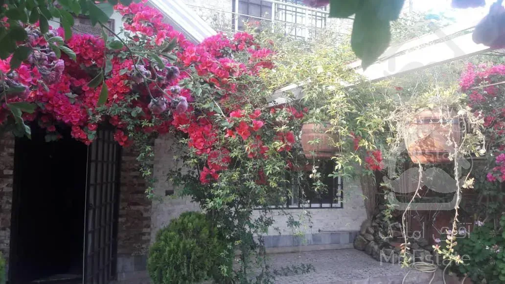 ویلا سرخرود