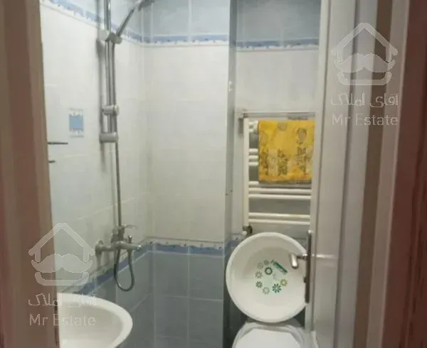 صرافهاجنوبی  ۶۵ متر * ۲خوابه * دو نبش