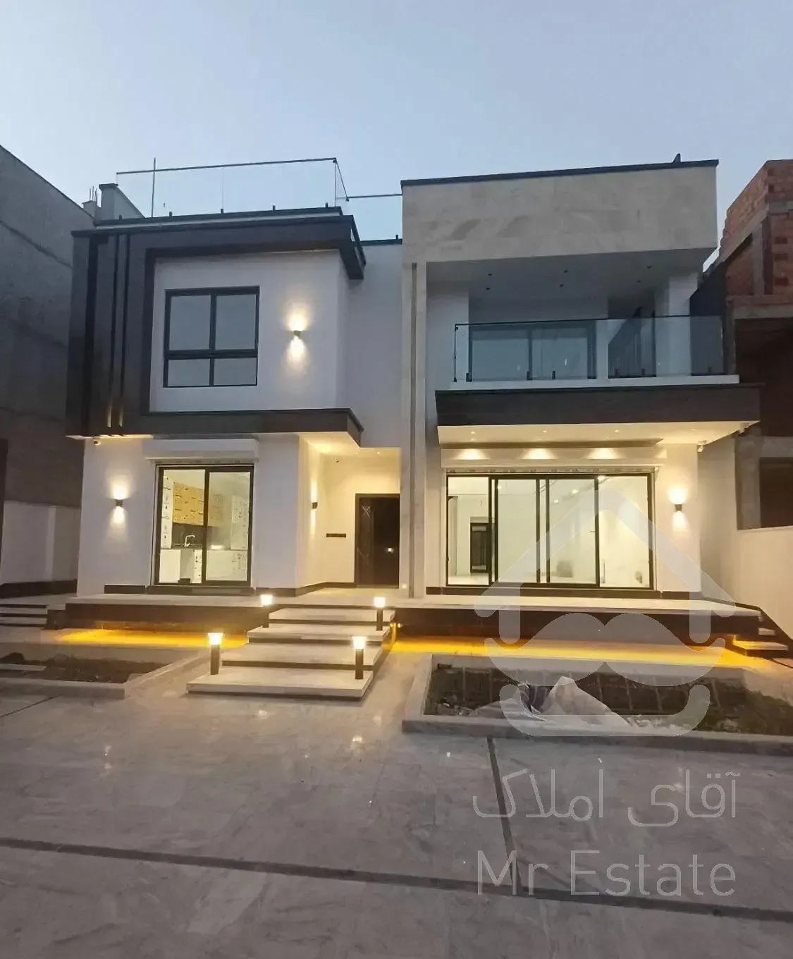 بیا از نزدیک ببین بعد نظر بده