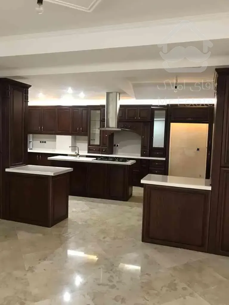 ۲۷۰متر نیاوران