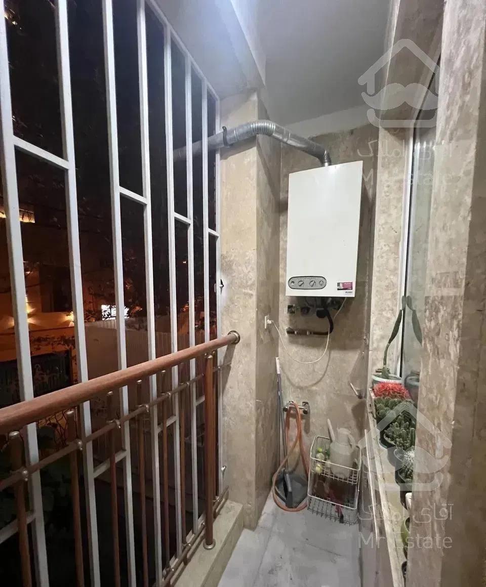 ۷۱متر/ ۳سال ساخت/ طبقه اول/ پیروزی