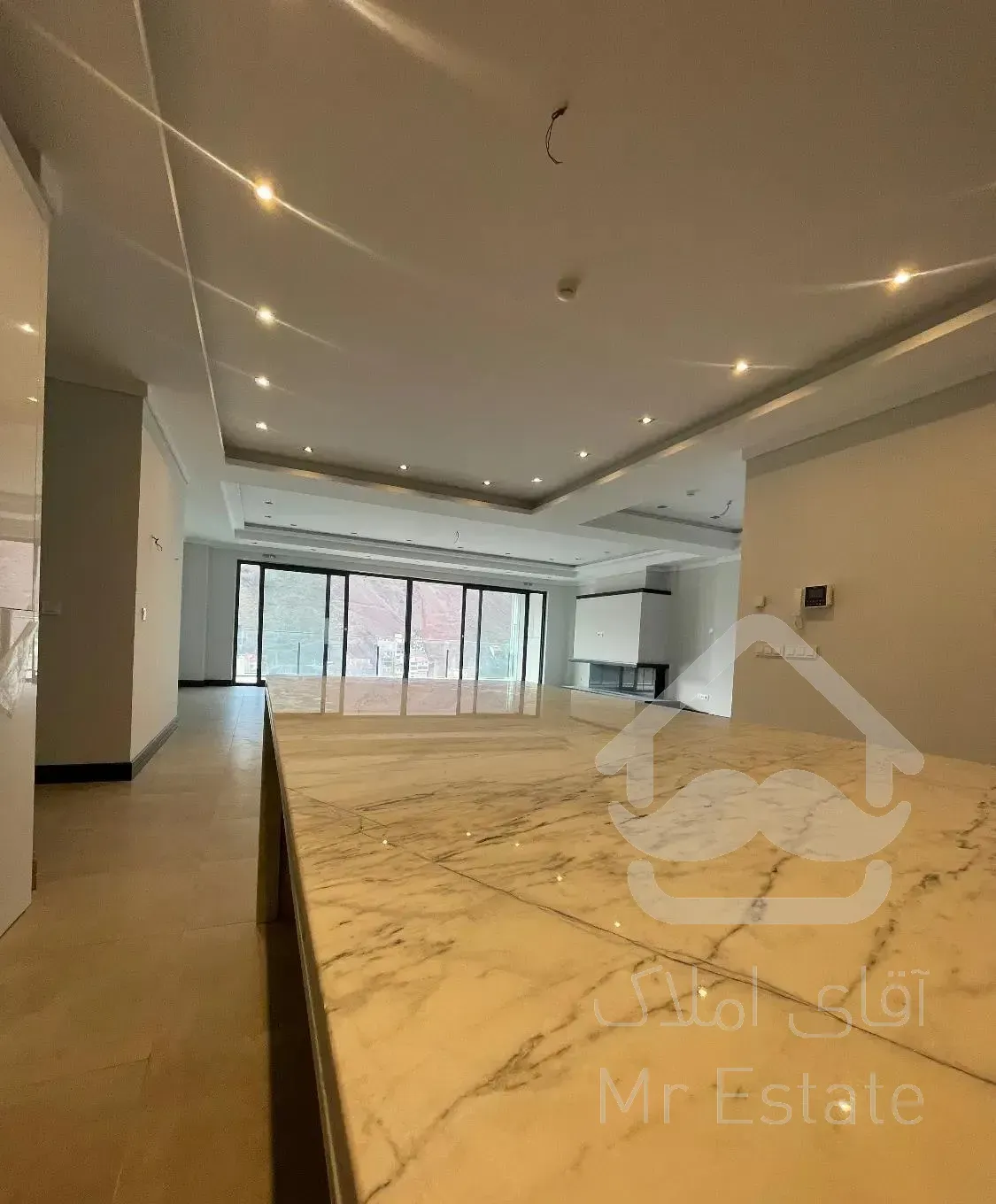 واحد ۱۶۰ متری سوپر لوکس