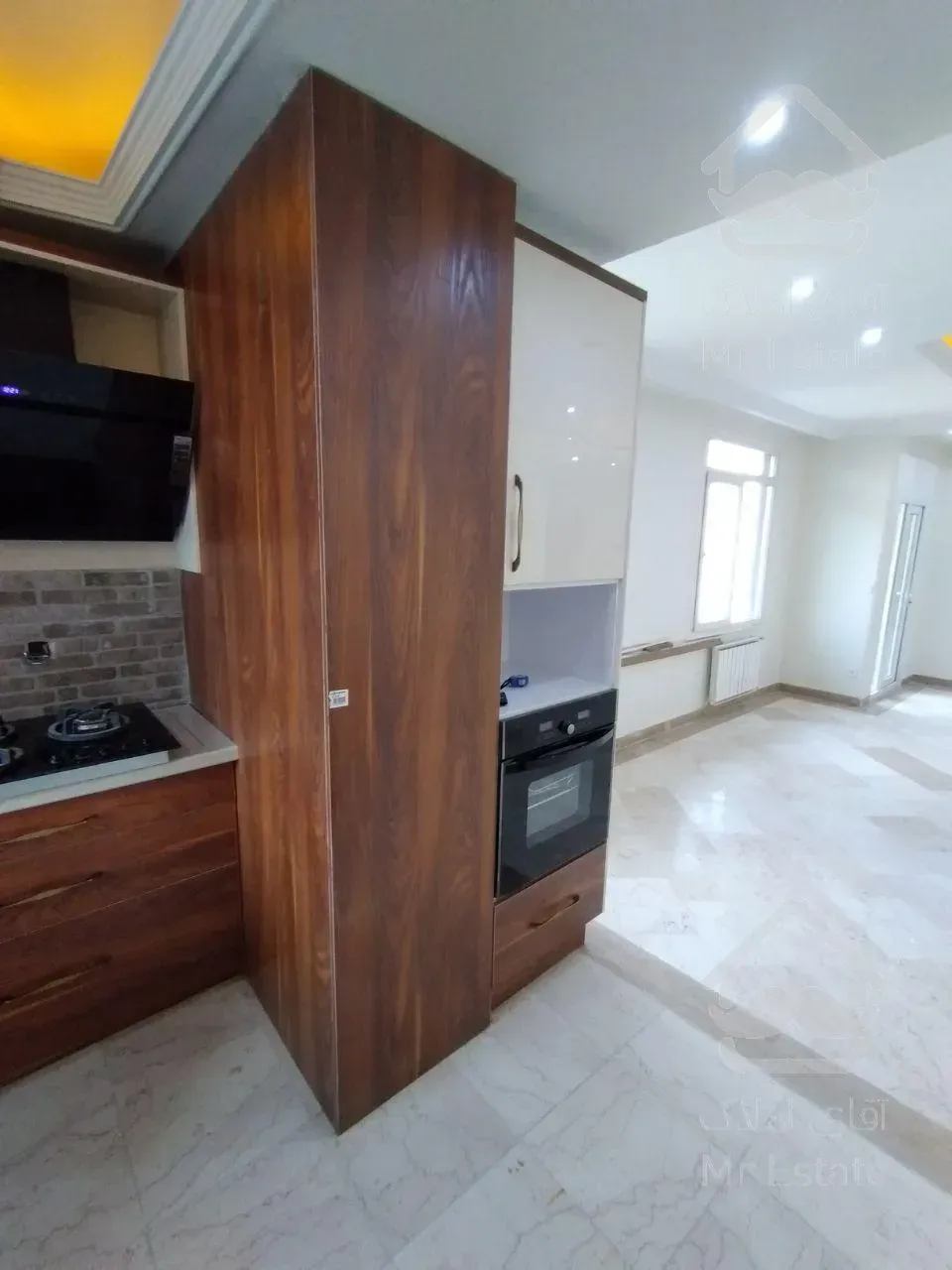 ۱۰۵متر سه خواب فول امکانات کم سن در پونک اشرفی اصفهانی